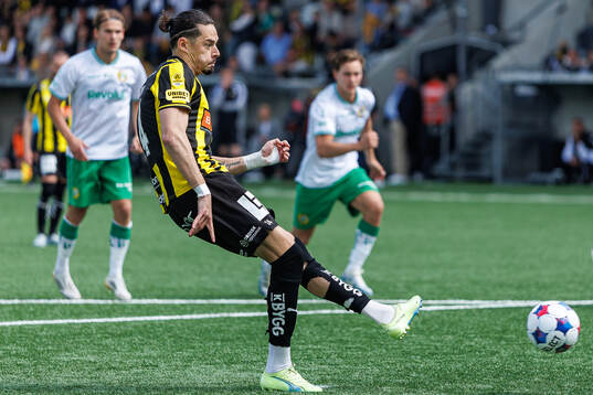 Häckens Amor Layouni gör 1-2