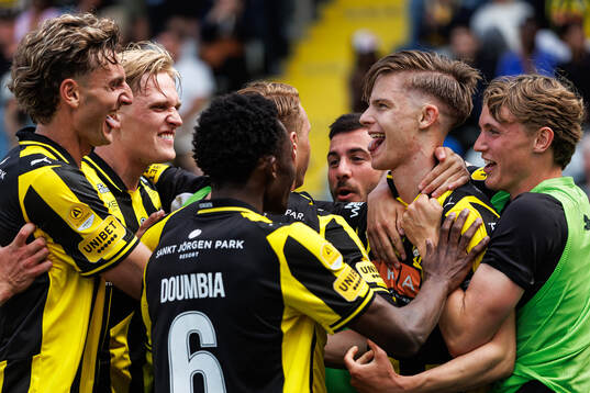 Bläddra bland fler bilder av Fotboll, Allsvenskan, Häcken - Hammarby
