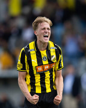 Häckens Olle Samuelsson jublar