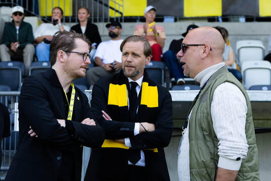 Häckens sportchef Erik Friberg, klubbchef Marcus Jodin och