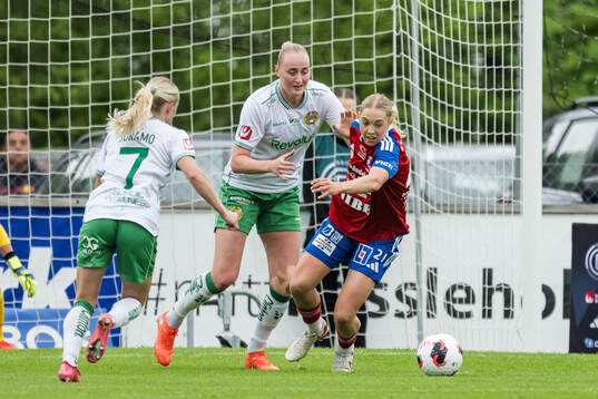 Hammarbys Emilie Bragstad och Vittsjös Milla Larsson