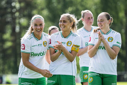 Hammarbys Stina Lennartsson och Alice Carlsson jublar