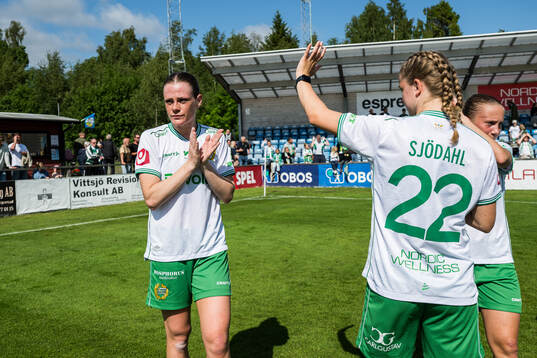 Hammarbys Sofia Reidy jublar
