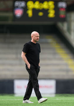 Rosengårds tränare Joel Kjetselberg deppar