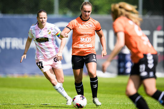 Bläddra bland fler bilder av Fotboll, Damallsvenskan, Kristianstad - Häcken