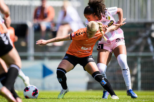 Kristianstads Tilda Persson och Häckens Felicia Schröder
