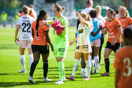 Häckens målvakt Fanney Inga Birkisdottir
