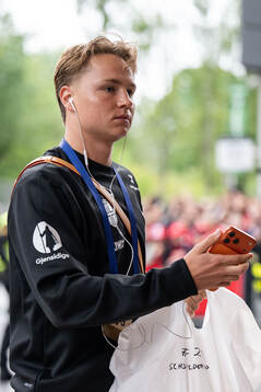 Andreas Schjelderup of Norway arrives