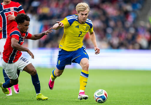 Oscar Bobb of Norway and Lucas Bergvall of Sweden