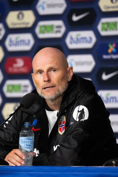 Head coach Ståle Solbakken of Norway