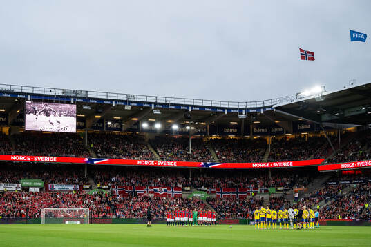 A minute of applause for Tom Lund