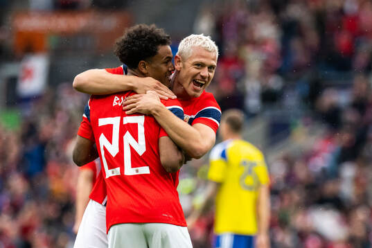 Julian Ryerson of Norway celebrates with Oscar Bobb