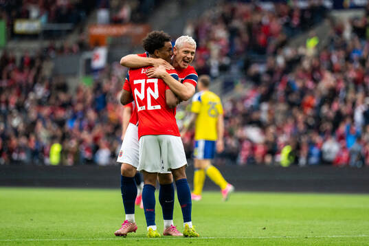 Julian Ryerson of Norway celebrates with Oscar Bobb