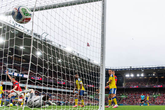 Jørgen Strand Larsen of Norway celebrates