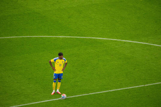 Anthony Elanga of Sweden looks dejected