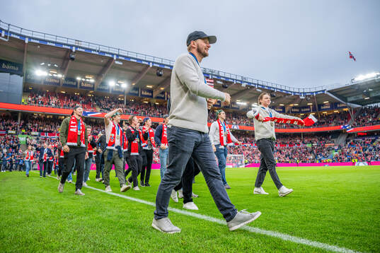 Goaltender Henrik Haukeland and players of the Norwegian