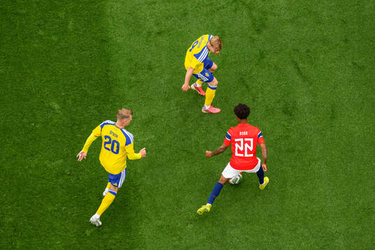 Eric Smith and Daniel Svensson of Sweden against Oscar Bobb