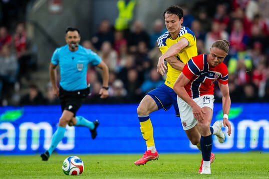 Hjalmar Ekdal of Sweden and Thelo Aasgaard of Norway