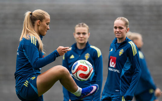 Smilla Holmberg, Beata Olsson and Hanna Lundkvist of the
