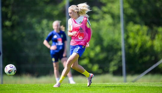 Ida Björnberg and of the Swedish women's under-23 national