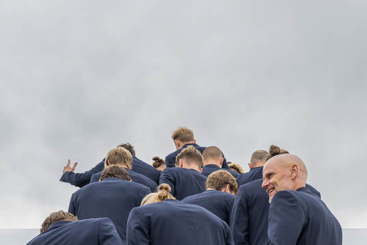 Head coach Ståle Solbakken and players of the Norwegian