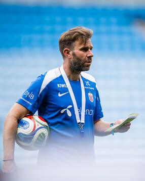 Assistant coach Mikey Harris of the Norwegian women’s