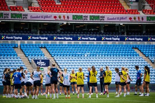 Players and staff of the Norwegian women’s national