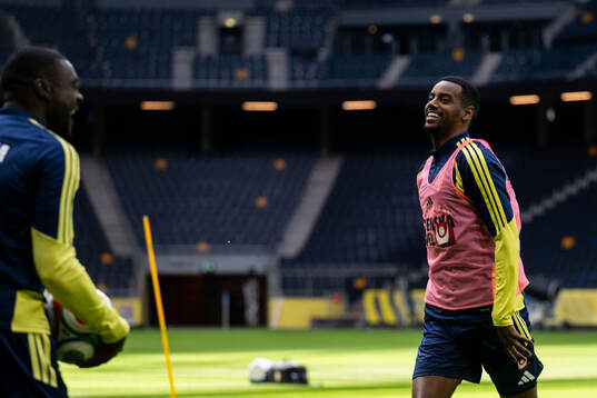 Ken Sema and Alexander Isak of the Swedish national