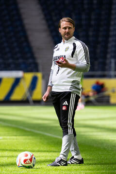 Assistant coach Björn Hamberg of the Swedish national