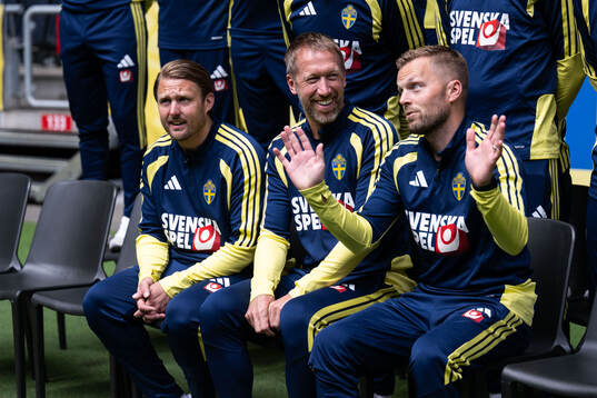 Assistant coach Björn Hamberg, head coach Graham Potter