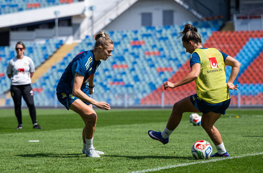 Fridolina Rolfö and Johanna Rytting Kaneryd of the Swedish