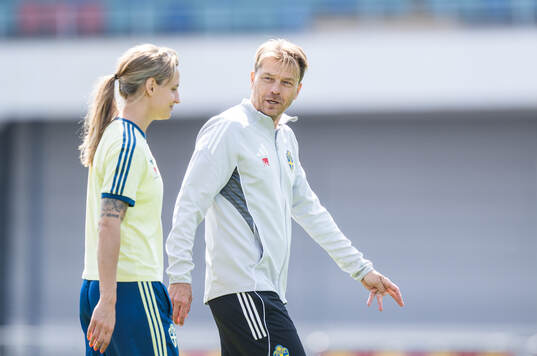 Nathalie Björn and head coach Tony Gustavsson of the