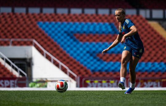 Smilla Holmberg of the Swedish women's national football