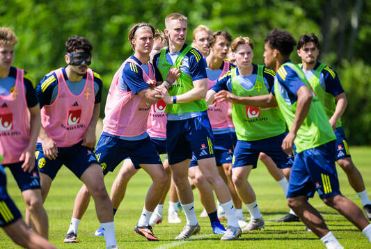 Lukas Björklund and Harry Hilvenius of the Swedish