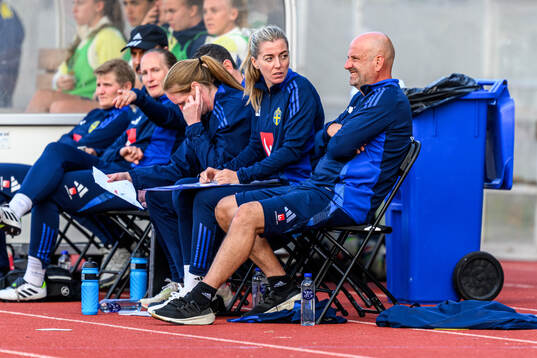 Assistant coach Linda Sembrandt and Coach Magnus Wikman of