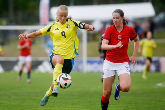 Mollie Josefsson of Sweden and Maria Hagen of Norge