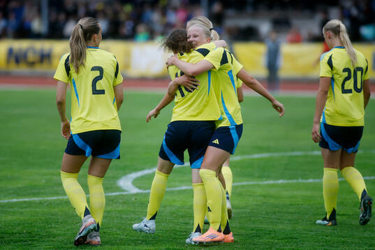 Rebecca Jakobsson of Sweden celebrates 1-0