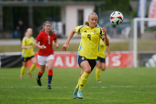 Mollie Josefsson of Sweden