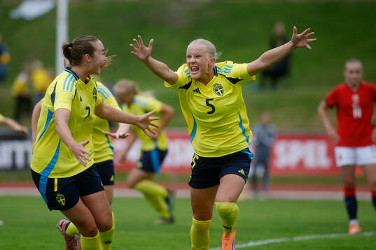 Rebecca Jakobsson of Sweden celebrates 1-0