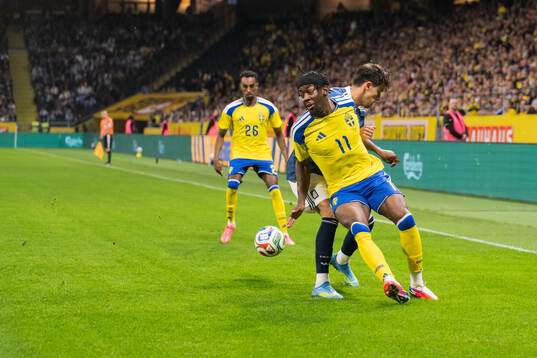 Anthony Elanga of Sweden