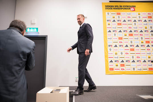 Head coach Graham Potter of Sweden at the press conference