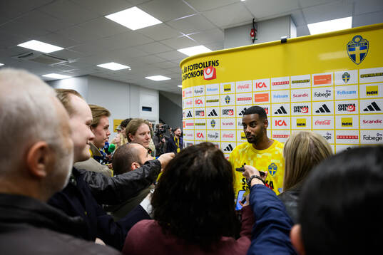Alexander Isak of Sweden is interviewed
