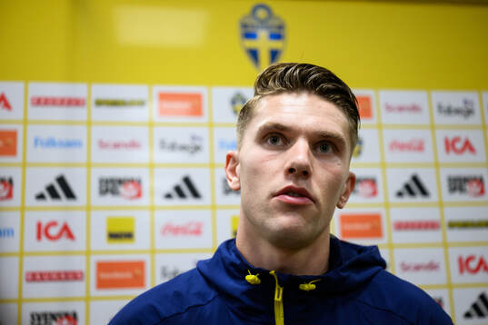 Viktor Gyökeres of Sweden is interviewed