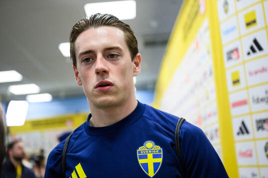 Elliot Stroud of Sweden is interviewed