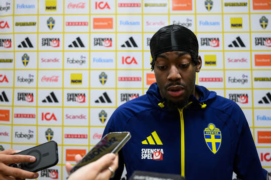 Anthony Elanga of Sweden is interviewed