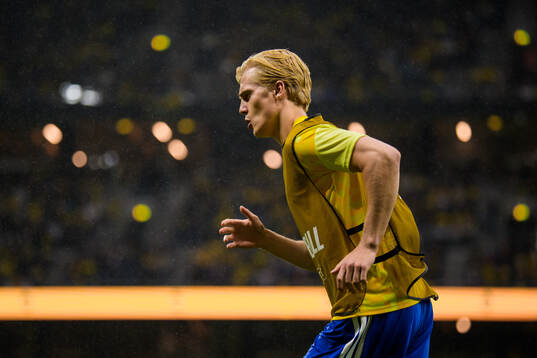 Lucas Bergvall of Sweden