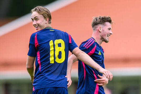 Alexander Berisson celebrates scoring