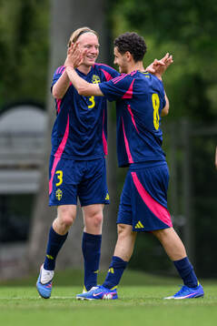 Hampus Thorsson and David Malki celebrate