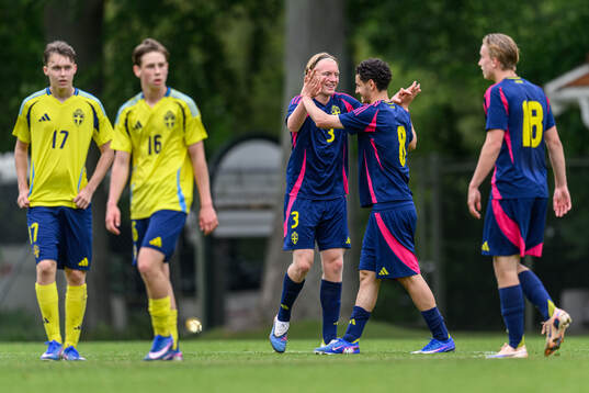 Hampus Thorsson and David Malki celebrate