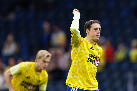 Elliot Stroud of Sweden